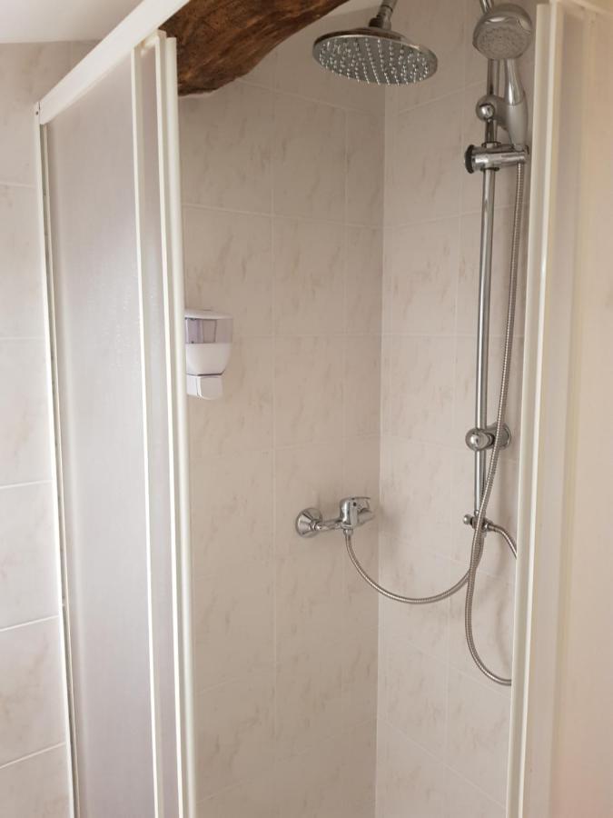 Le Pommier Chambre d'hote Clussais-la-Pommeraie Extérieur photo