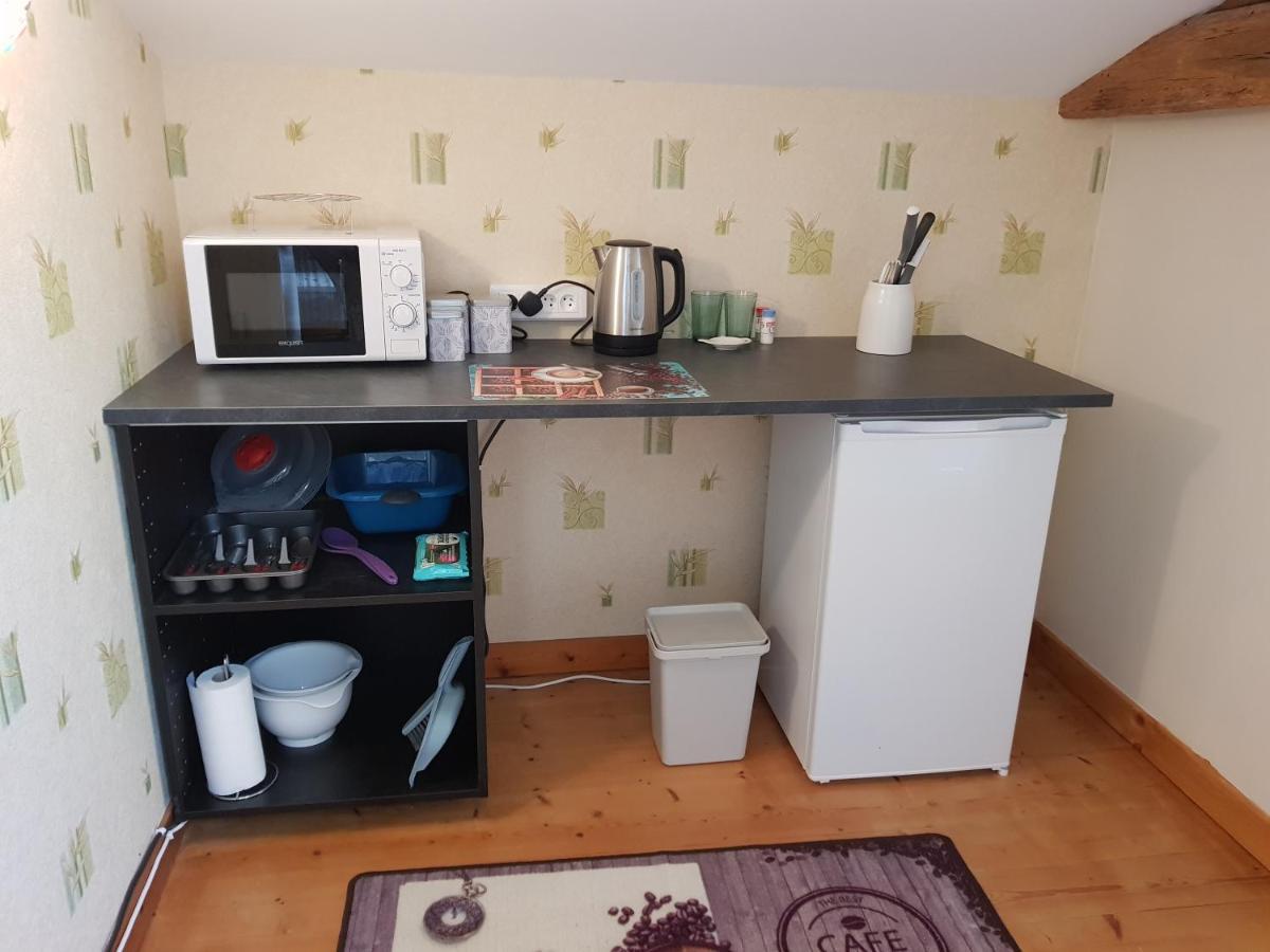Le Pommier Chambre d'hote Clussais-la-Pommeraie Extérieur photo